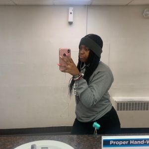 Meet your Posher, Markia